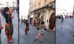 Straßen-Violinist trifft Tänzerin