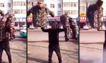 Lustiges Video : China-Herkules und der gespaltene Körper