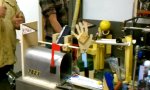 Lustiges Video : Rube Goldberg Machine Deluxe!