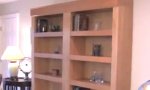 Lustiges Video : Wohnzimmerschrank von Chuck Norris