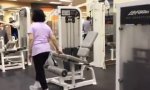 Funny Video : Fitnessstudio - Ihr erstes Mal