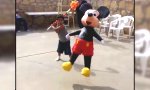 Lustiges Video : Wut auf Mickey