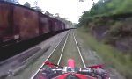 Lustiges Video : Motorrad-Tour auf der Bahnstrecke