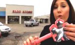 Funny Video - Troll in der Spielzeugfabrik