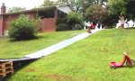 Lustiges Video : Redneck Wasserrutsche