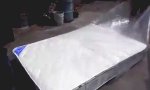 Funny Video : Nagelneue Matratze