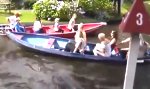 Lustiges Video - Saßen 6 Frauen in einem Boot