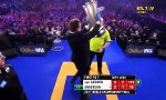 Funny Video : Und die Dart-Trophäe geht an...