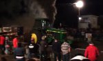 Lustiges Video : Traktor müde...