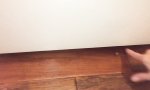 Der Lappen unter der Tür--