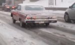 Lowrider hat Spaß im Schnee