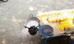 Funny Video : Frittieren ohne Öl in Indien
