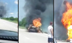 Movie : Kleines Feuerchen am Straßenrand