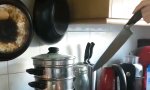 Funny Video : Kleines Löchlein in den Bratschlauch stechen