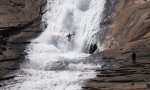 Lustiges Video : Mächtige Wildwasser-Rutsche
