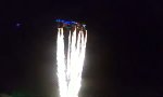 Pyrotechnik im Freien Fall