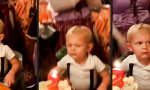 Lustiges Video : Alte Seele feiert zweiten Geburtstag