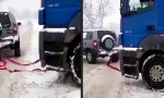 Lustiges Video : Ein Schlepper zeigt Muskeln