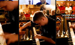 Funny Video - Regie vom Klavierhocker