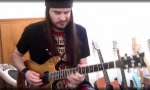 Lustiges Video : Barbie Girl Head Bang